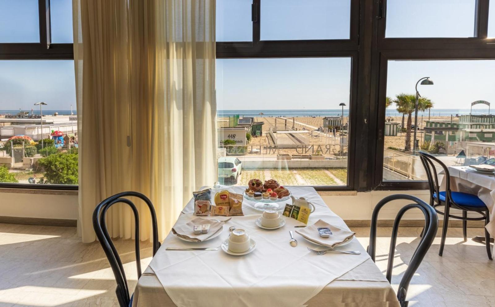 Grand Meeting Hotel 里米尼 外观 照片