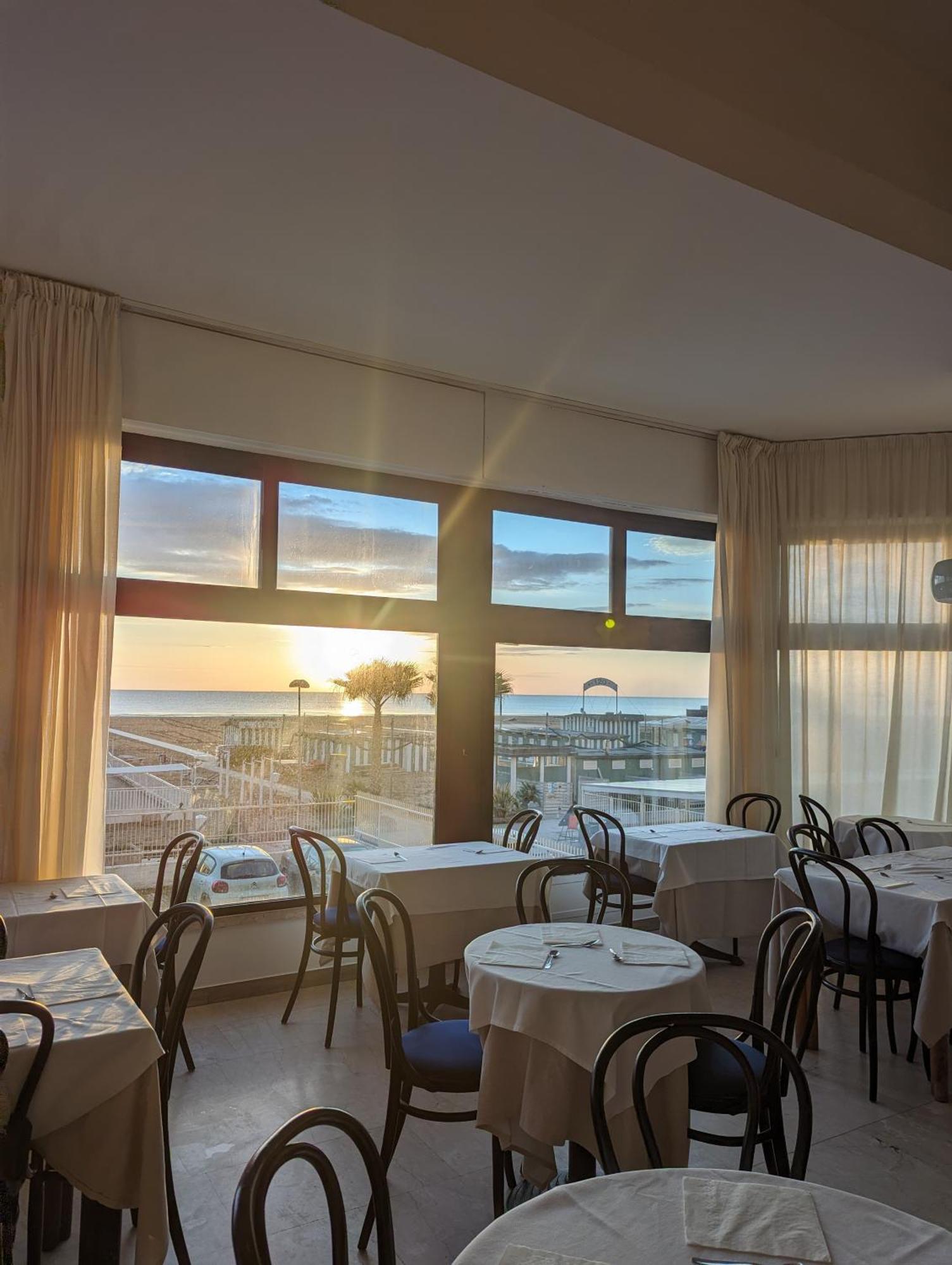 Grand Meeting Hotel 里米尼 外观 照片